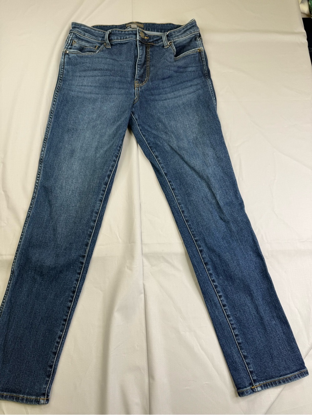 Kut from the KlotStraight-Leg Blue Jeans